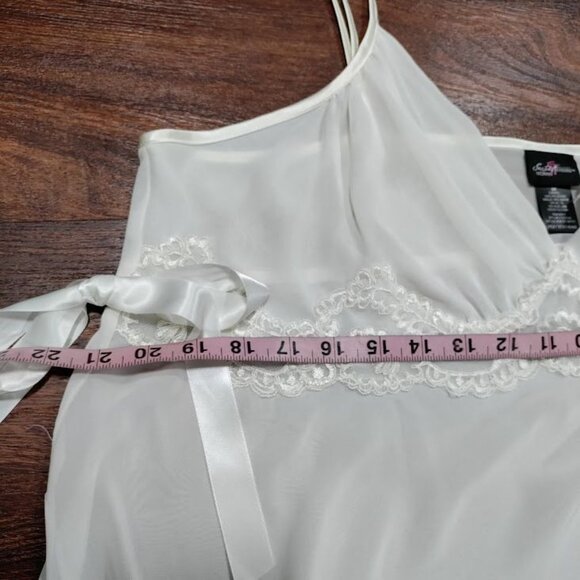 Secret Treasures 2X Babydoll Sheer Twee Cutsie Whimsy White Lace Empire Top - Picture 3 of 9